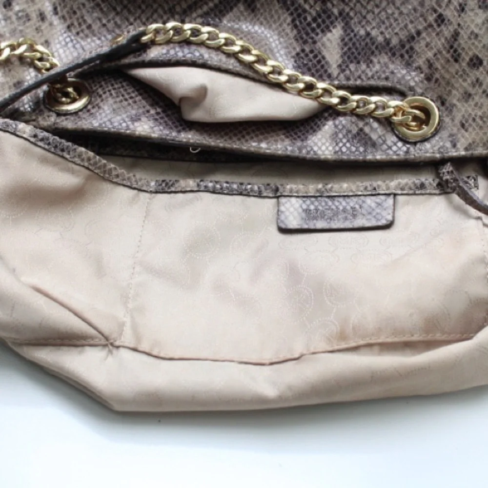 Michael Kors Jet Set tote bag - Picture 15 of 16